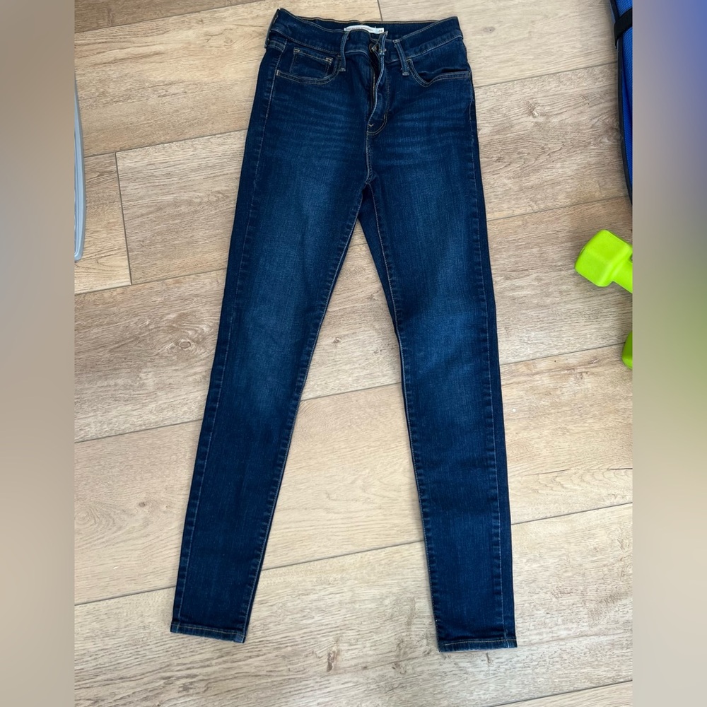 Levi High Rise Super Skinny Jeans